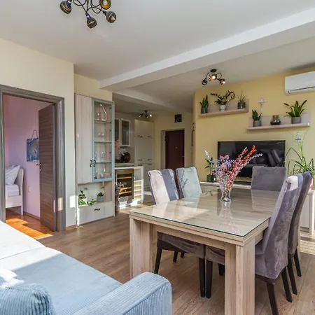 Suprema Vista * Спліт